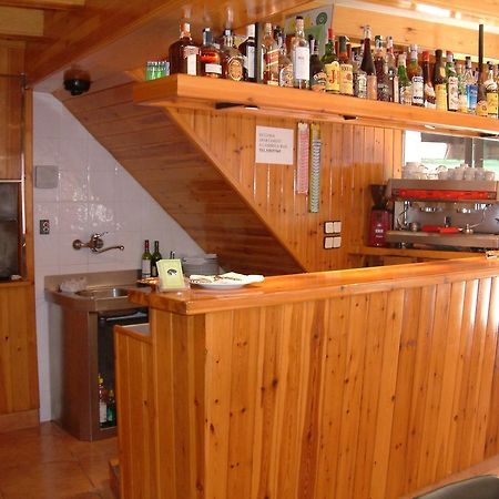 Hostal La Muntanya Castellar De N'Hug Exteriör bild