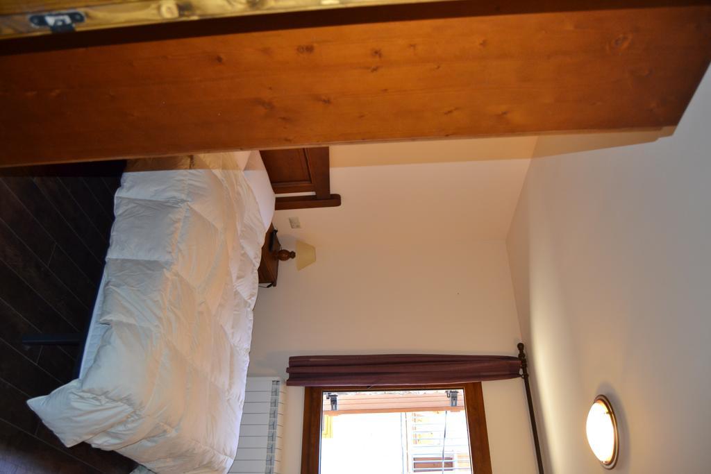 Hostal La Muntanya Castellar De N'Hug Rum bild